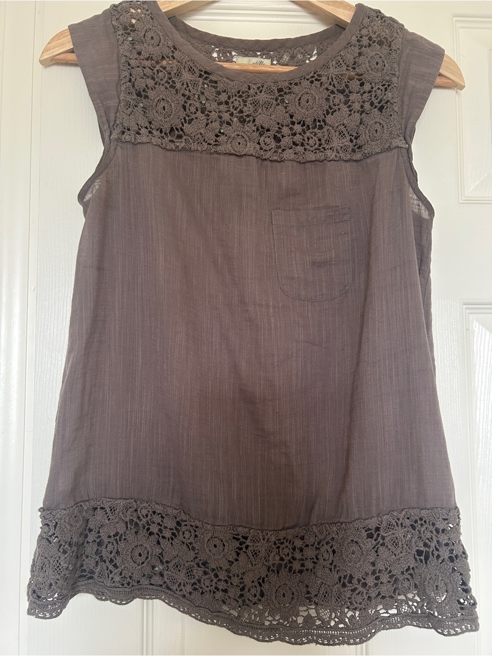 Anthropologie Odille Crochet-Trim Women’s sleeveless Top in Taupe